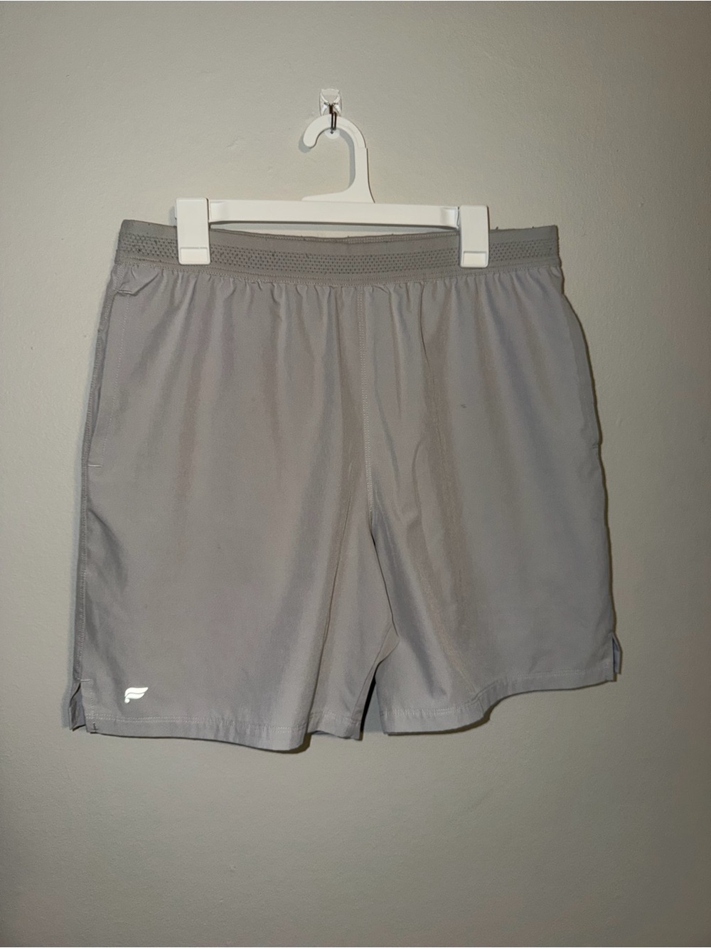 Fabletics Light Gray Men's Athletic Shorts